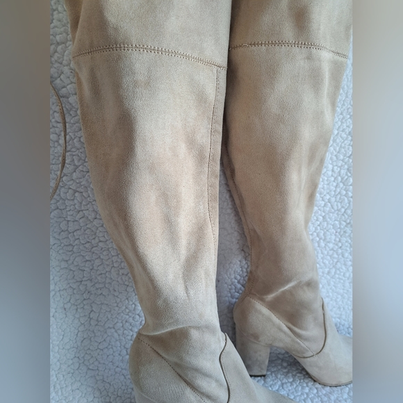 Womens Zigi Soho Suede Cream/ Beige Thigh High Boot - Picture 2 of 11